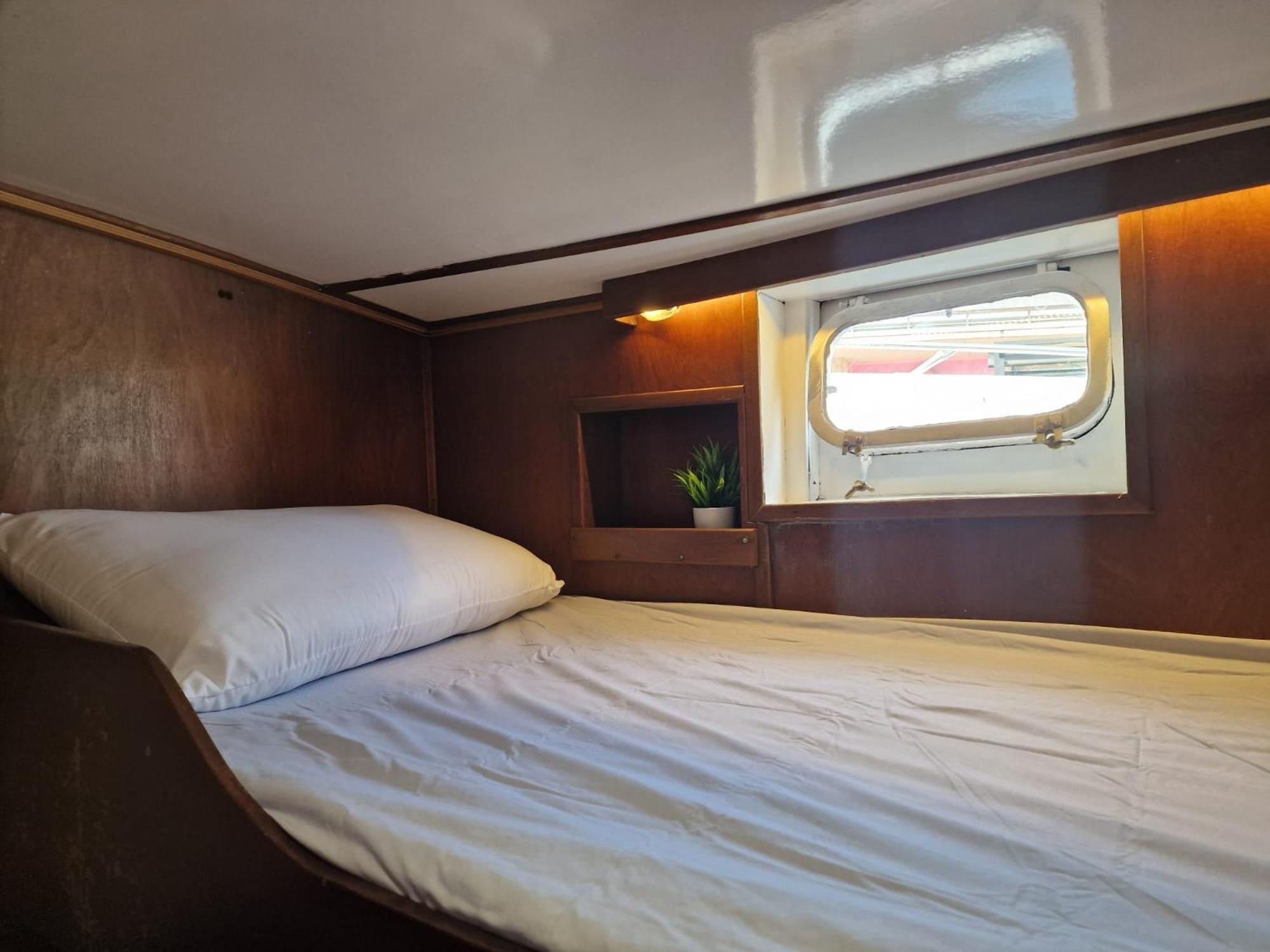 Classic Boat Bateau-hôtel *
